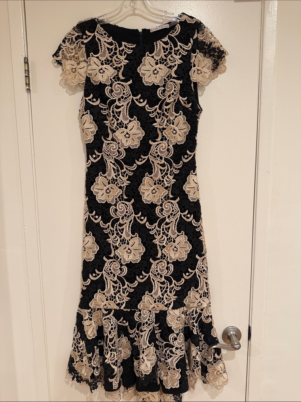 Alice + Olivia Cleora Black Lace Midi Flounce Dress Cream Floral (Orig $495) - Picture 3 of 5